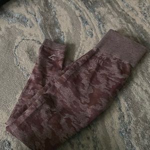 Gymshark camo maroon leggings